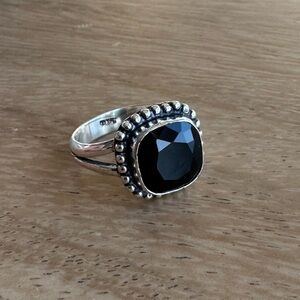 NWOT Sundance Raven Court Ring, Onyx, Sterling Silver